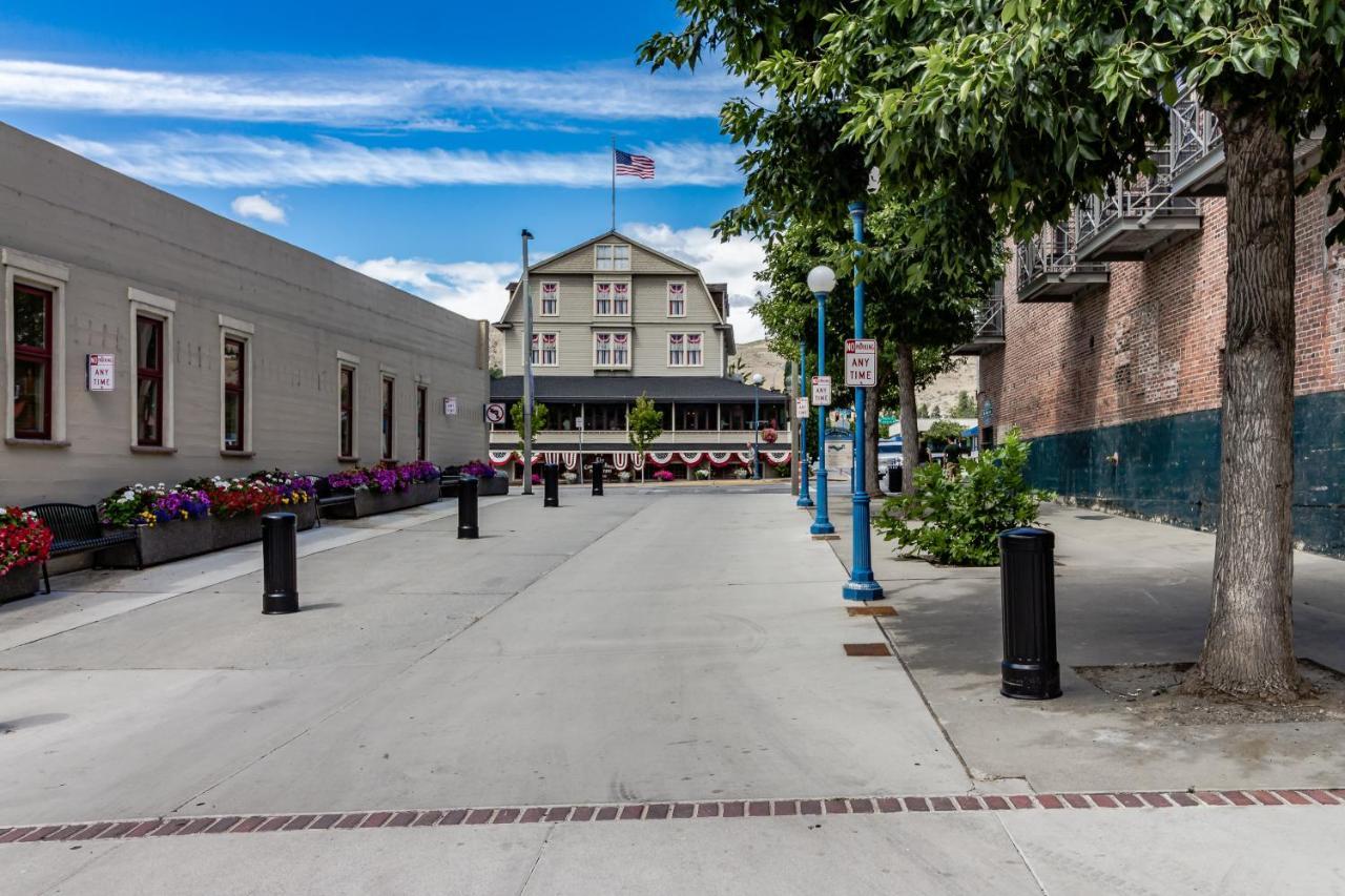 Park Pointe Mutual Apartment Chelan Exterior photo